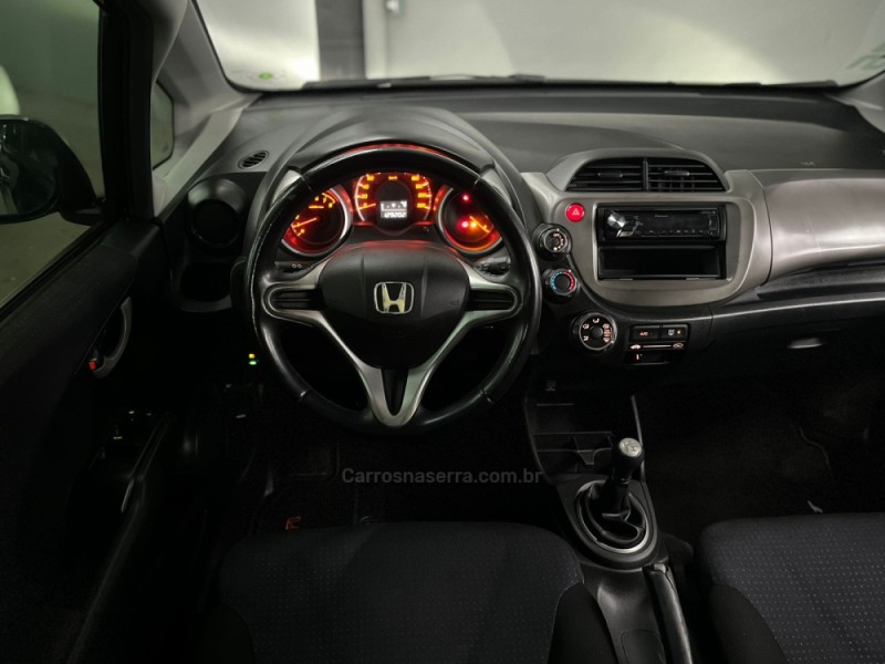 FIT 1.4 LX 8V FLEX 4P MANUAL - 2011 - NOVO HAMBURGO