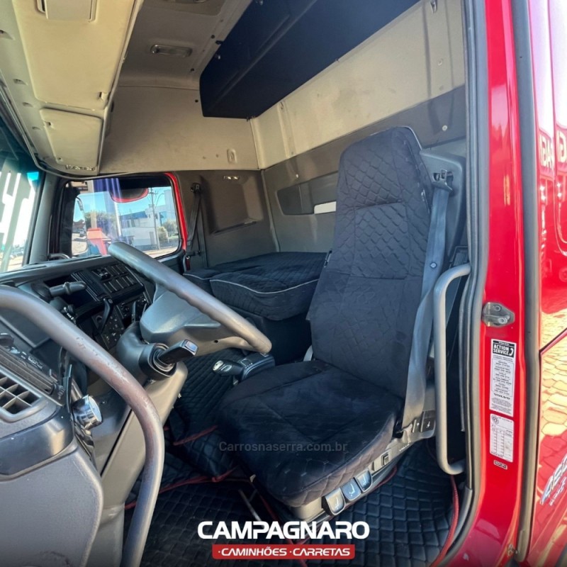 FH 460 6X2 - 2013 - VACARIA