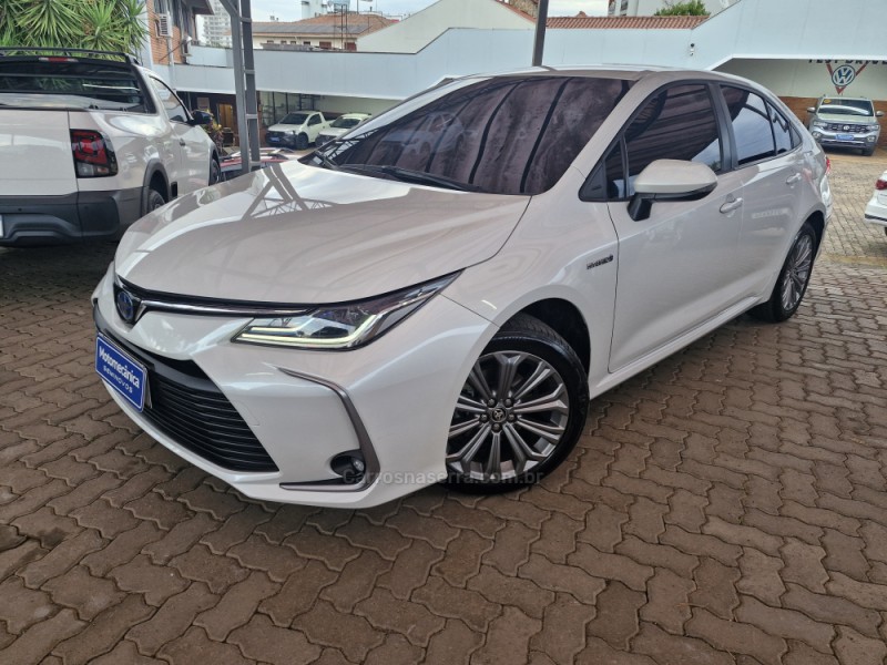 COROLLA 1.8 ALTIS PREMIUM 16V HÍBRIDO 4P AUTOMÁTICO