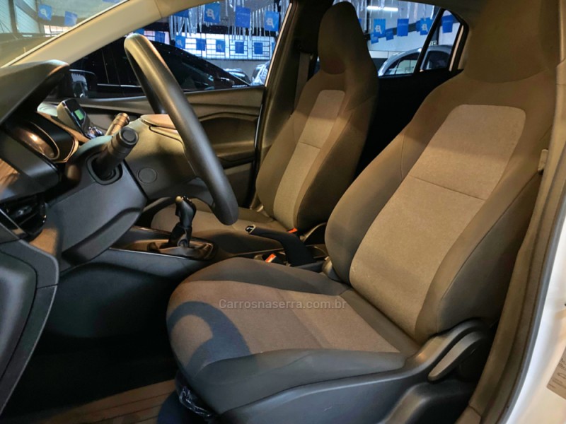 ONIX 1.0 12V FLEX 4P MANUAL - 2023 - NOVO HAMBURGO