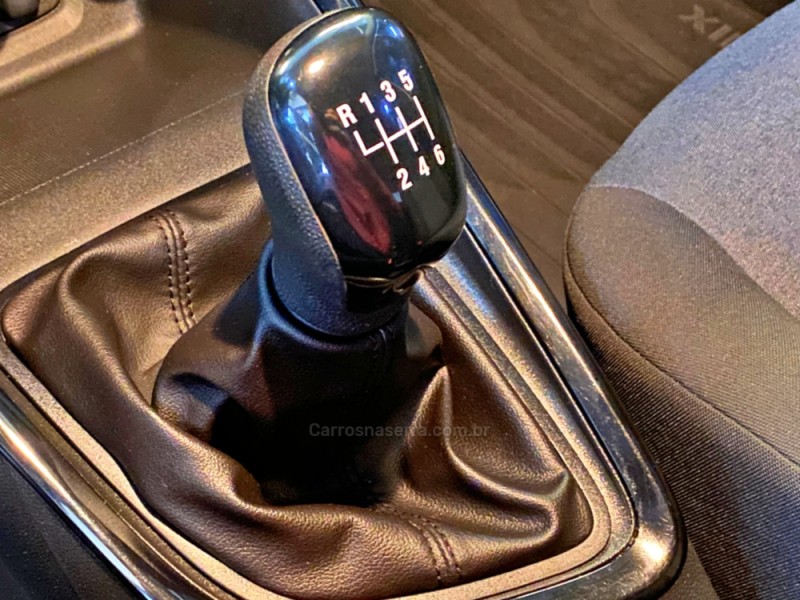 ONIX 1.0 12V FLEX 4P MANUAL - 2023 - NOVO HAMBURGO