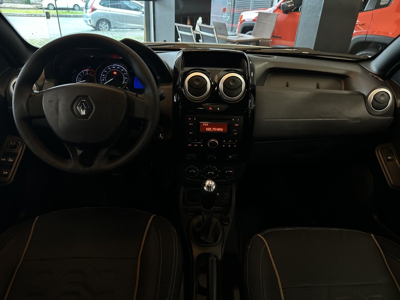 DUSTER 1.6 DYNAMIQUE 4X2 16V FLEX 4P MANUAL - 2018 - CAXIAS DO SUL