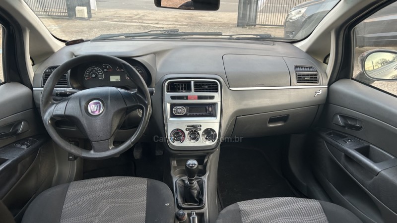 PUNTO 1.4 ATTRACTIVE 8V FLEX 4P MANUAL - 2011 - GRAVATAí