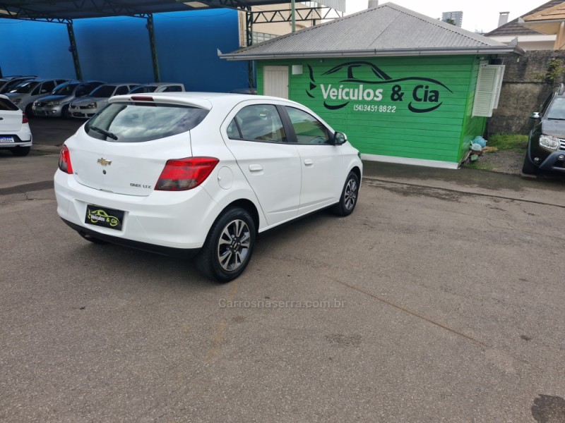 ONIX 1.4 MPFI LTZ 8V FLEX 4P MANUAL - 2015 - BENTO GONçALVES