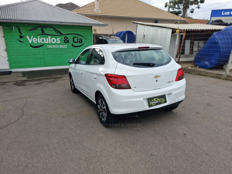 ONIX 1.4 MPFI LTZ 8V FLEX 4P MANUAL - 2015 - BENTO GONçALVES