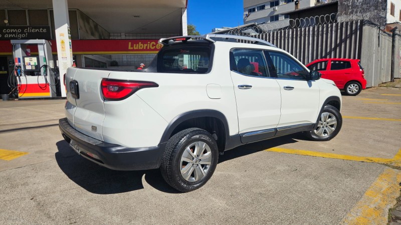 TORO 2.0 16V TURBO DIESEL VOLCANO 4WD AUTOMÁTICO - 2022 - CAXIAS DO SUL