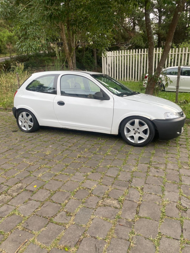CELTA 1.0 MPFI 8V GASOLINA 2P MANUAL - 2001 - CAXIAS DO SUL