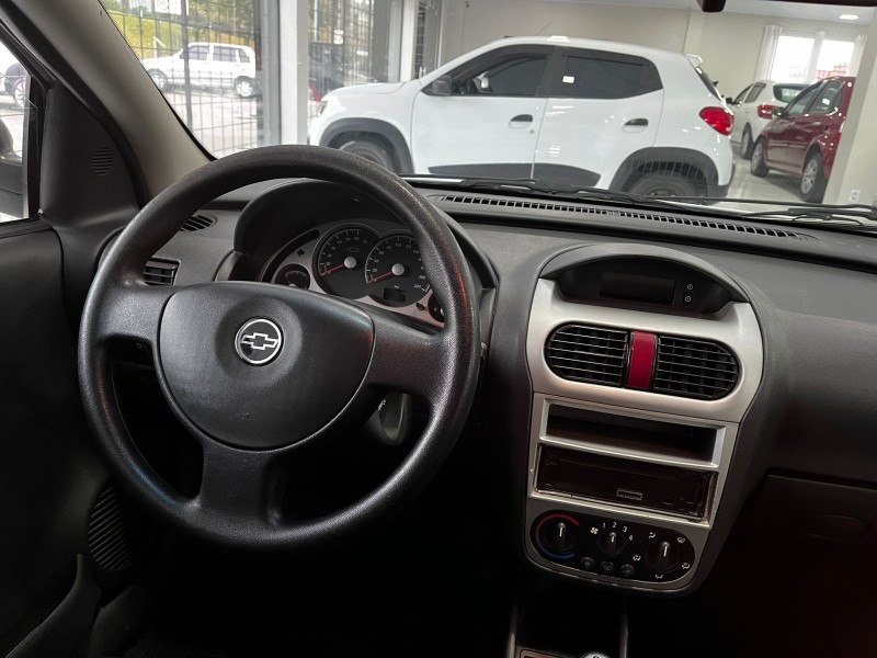 CORSA 1.4 MPFI PREMIUM 8V FLEX 4P MANUAL - 2009 - CAXIAS DO SUL