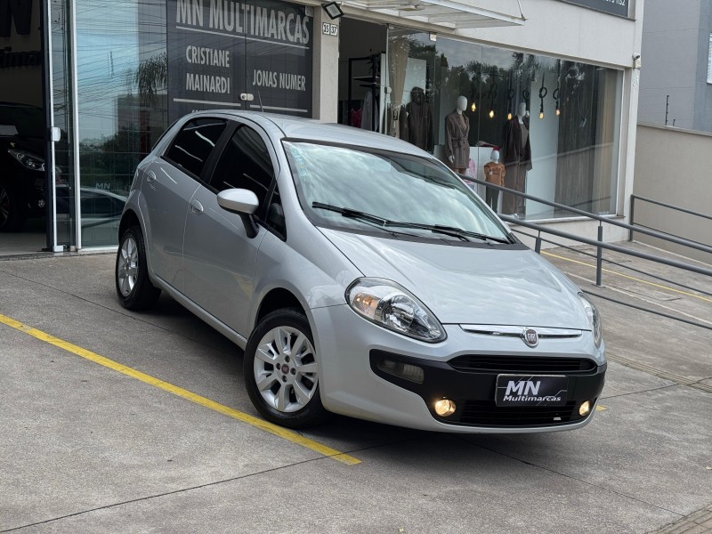 PUNTO 1.4 ATTRACTIVE 8V FLEX 4P MANUAL - 2013 - BENTO GONçALVES