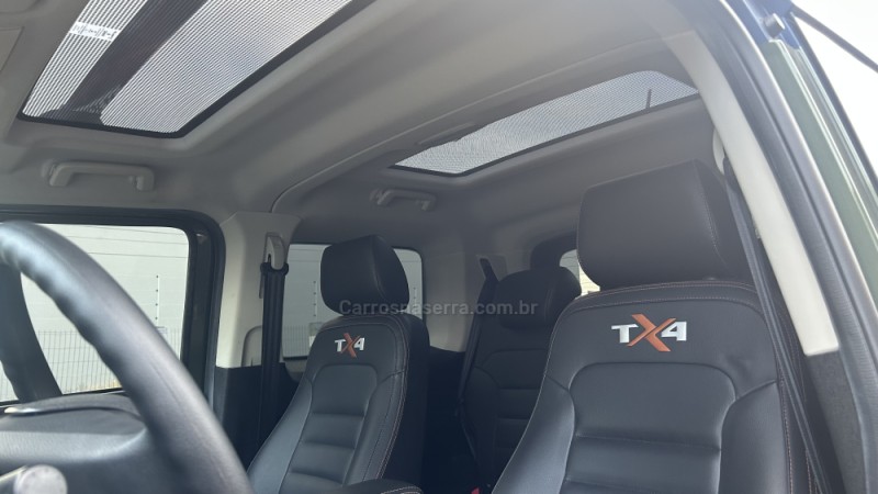 T4 3.2 TX4 TETO RÍGIDO 20V DIESEL 2P AUTOMÁTICO - 2021 - GRAVATAí