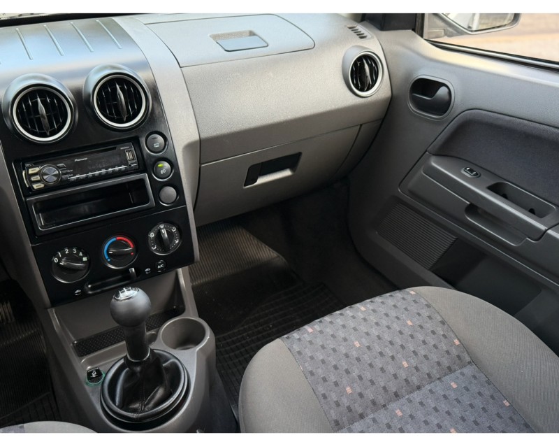 ECOSPORT 1.6 XLS 8V GASOLINA 4P MANUAL - 2005 - NOVA PETRóPOLIS
