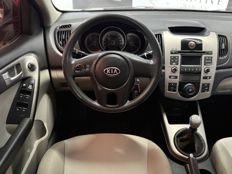 CERATO 1.6 EX2 SEDAN 16V GASOLINA 4P MANUAL - 2010 - CAXIAS DO SUL