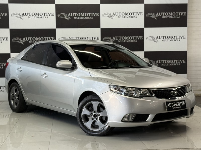 CERATO 1.6 EX2 SEDAN 16V GASOLINA 4P MANUAL - 2010 - CAXIAS DO SUL