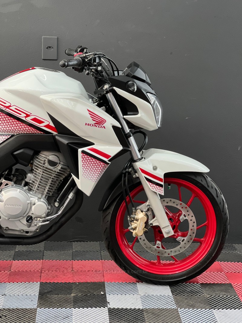 CB 250F TWISTER ABS - 2022 - NOVO HAMBURGO