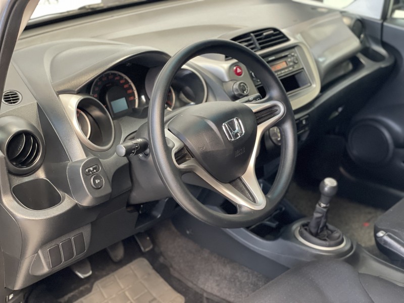 FIT 1.4 LX 8V GASOLINA 4P MANUAL - 2009 - CAXIAS DO SUL