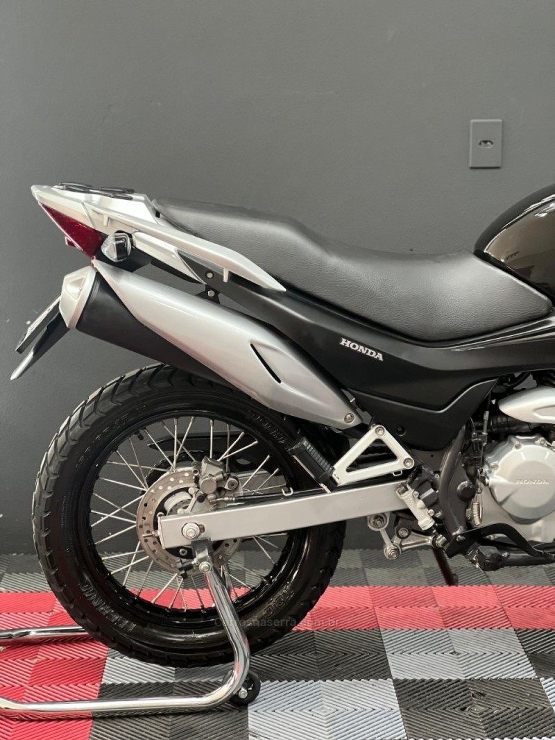 NX 400I FALCON  - 2013 - NOVO HAMBURGO