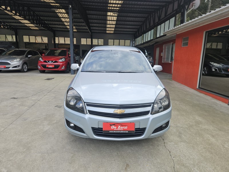 VECTRA 2.0 MPFI GT-X HATCH 8V FLEX 4P MANUAL - 2011 - CAXIAS DO SUL