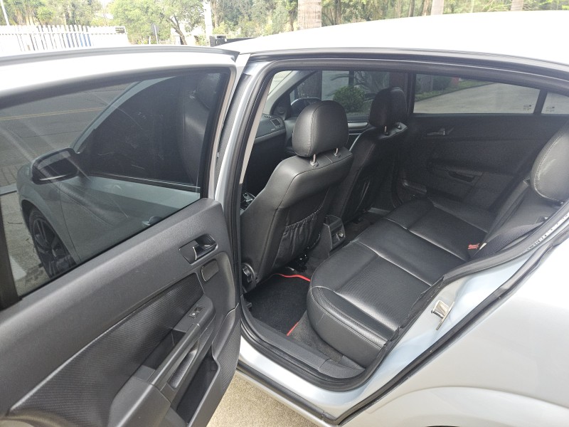 VECTRA 2.0 MPFI GT-X HATCH 8V FLEX 4P MANUAL - 2011 - CAXIAS DO SUL