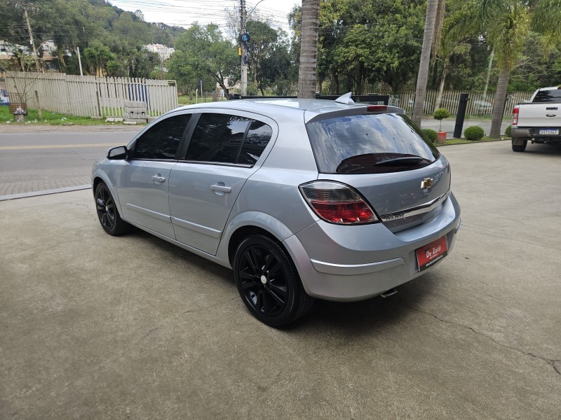 VECTRA 2.0 MPFI GT-X HATCH 8V FLEX 4P MANUAL - 2011 - CAXIAS DO SUL