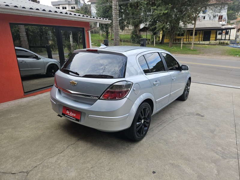VECTRA 2.0 MPFI GT-X HATCH 8V FLEX 4P MANUAL - 2011 - CAXIAS DO SUL
