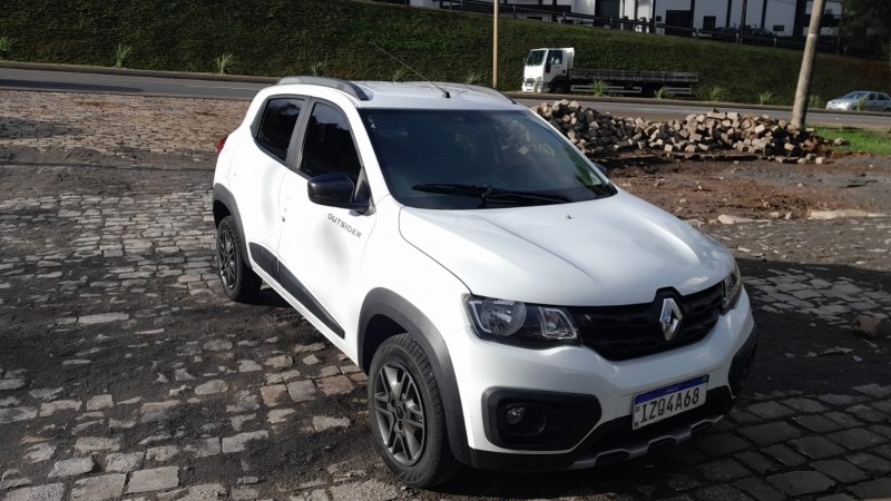 KWID 1.0 12V OUTSIDER FLEX 4P MANUAL - 2020 - FARROUPILHA