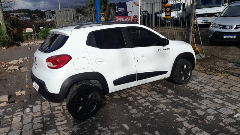 KWID 1.0 12V OUTSIDER FLEX 4P MANUAL - 2020 - FARROUPILHA