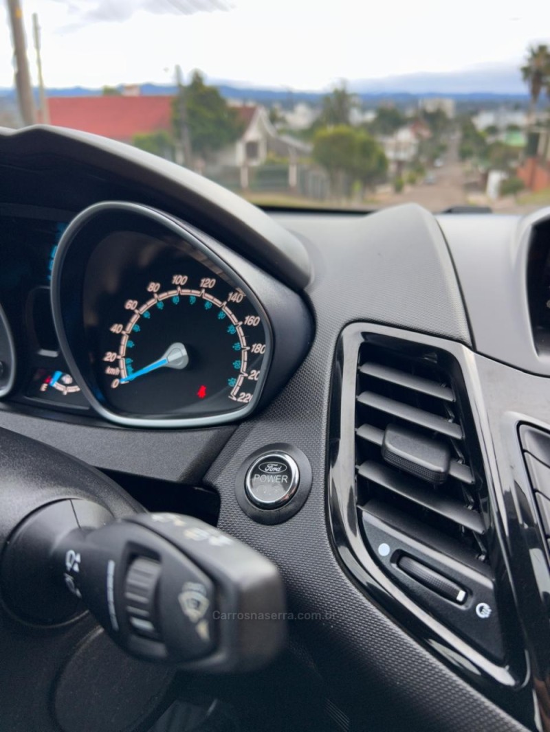FIESTA 1.6 TITANIUM HATCH 16V FLEX 4P AUTOMÁTICO - 2016 - VENâNCIO AIRES