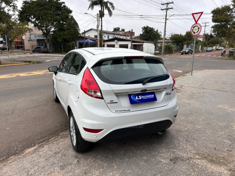 FIESTA 1.6 TITANIUM HATCH 16V FLEX 4P AUTOMÁTICO - 2016 - VENâNCIO AIRES