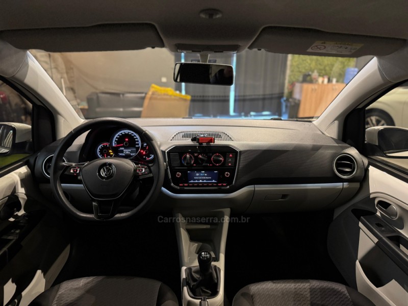 UP 1.0 TSI MOVE UP 12V FLEX 4P MANUAL - 2018 - FARROUPILHA