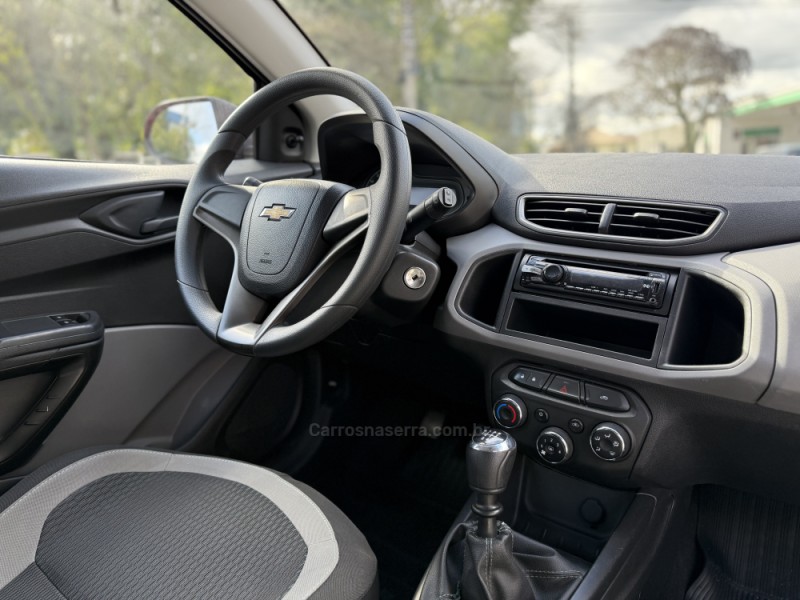 ONIX 1.0 LT 12V FLEX 4P MANUAL - 2016 - PAROBé