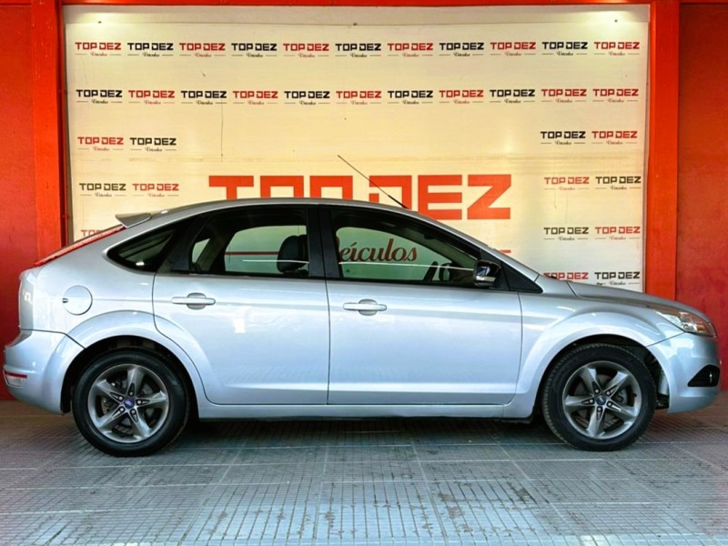 FOCUS 2.0 GLX 16V FLEX 4P MANUAL - 2013 - SãO SEBASTIãO DO CAí