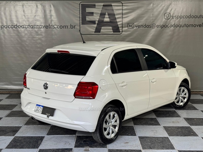 GOL 1.0 12V MPI TOTALFLEX 4P MANUAL - 2023 - NOVA PRATA
