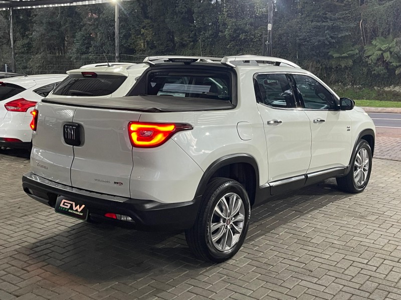TORO 2.0 16V TURBO DIESEL VOLCANO AT9 4X4 AUTOMÁTICO - 2019 - CAXIAS DO SUL