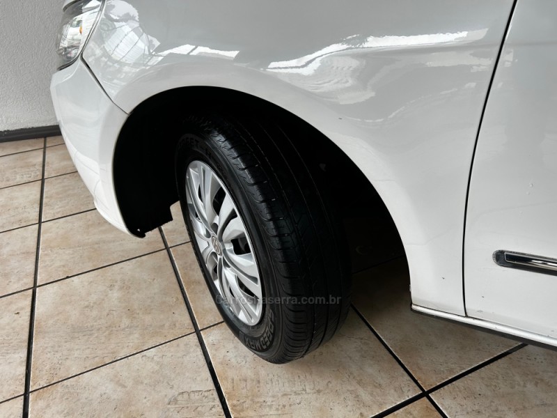 VOYAGE 1.6 MI COMFORTLINE 8V FLEX 4P MANUAL - 2010 - CAXIAS DO SUL