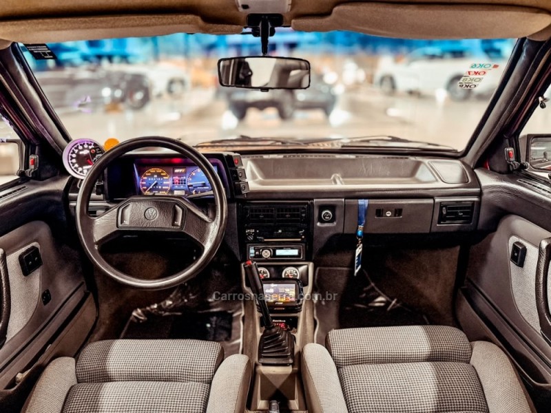 VOYAGE 1.8 GL 8V ÁLCOOL 2P MANUAL - 1991 - NOVA PRATA