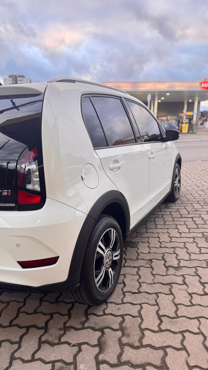 UP 1.0 TSI CROSS 12V FLEX 4P MANUAL - 2018 - CAXIAS DO SUL