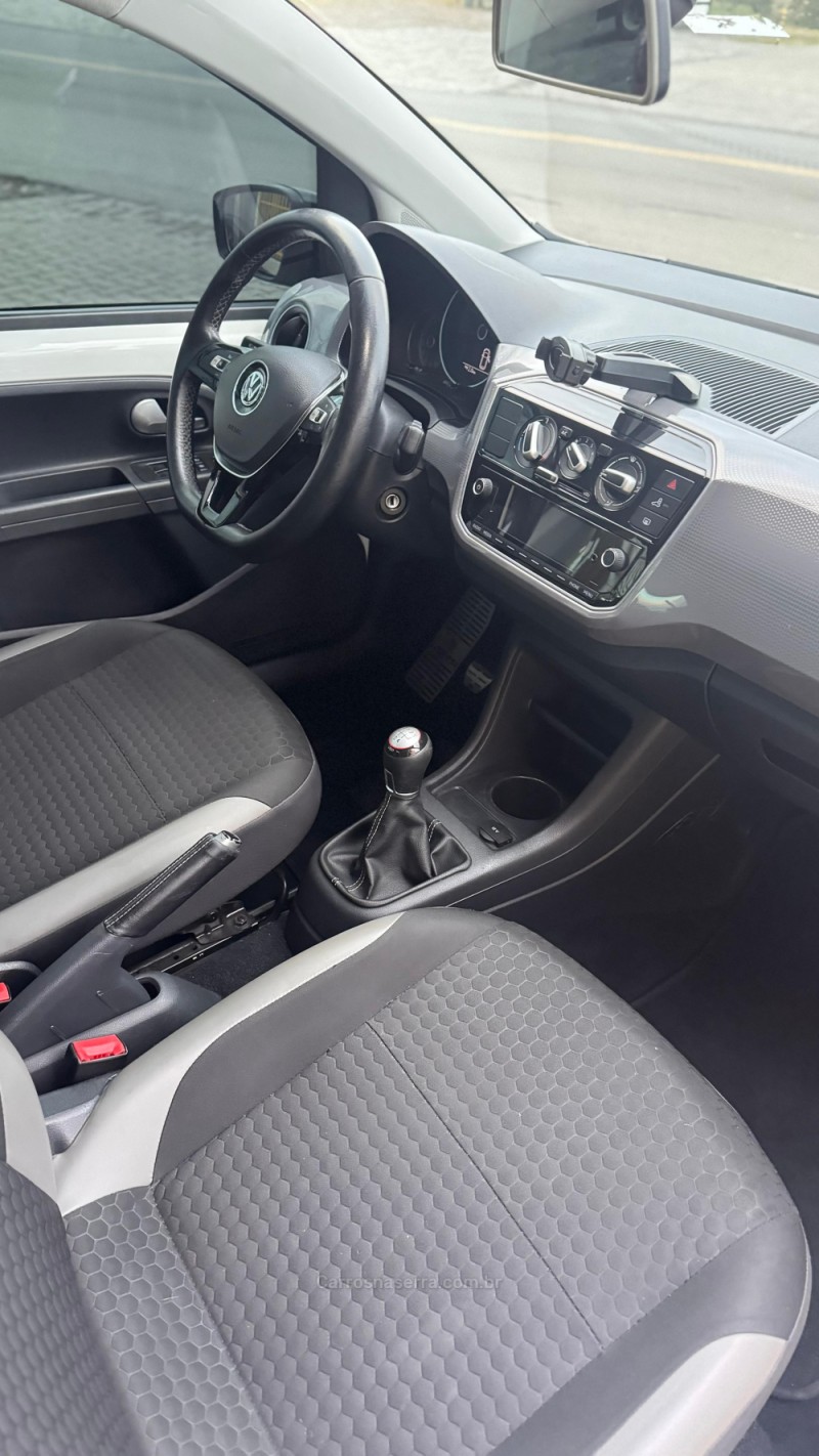 UP 1.0 TSI CROSS 12V FLEX 4P MANUAL - 2018 - CAXIAS DO SUL