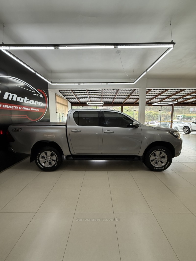 HILUX 2.8 SRV 4X4 CD 16V DIESEL 4P AUTOMÁTICO - 2017 - FARROUPILHA