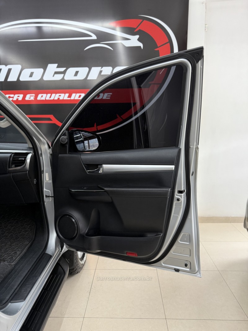 HILUX 2.8 SRV 4X4 CD 16V DIESEL 4P AUTOMÁTICO - 2017 - FARROUPILHA