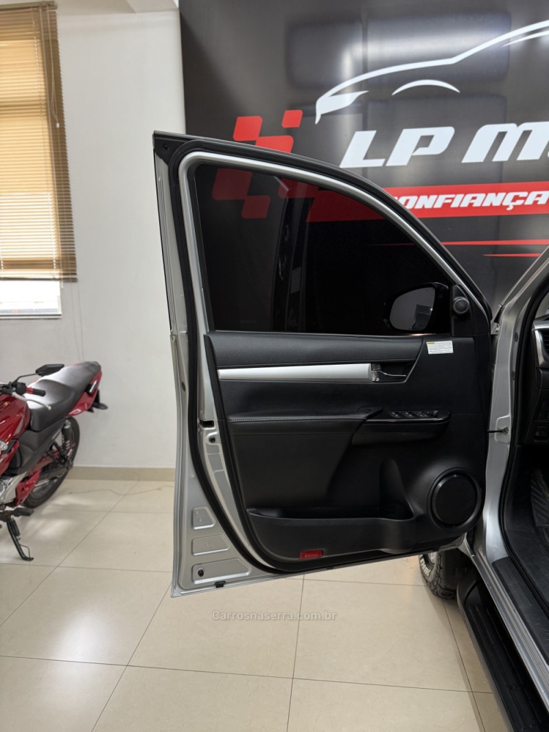 HILUX 2.8 SRV 4X4 CD 16V DIESEL 4P AUTOMÁTICO - 2017 - FARROUPILHA