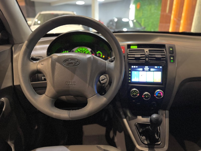 TUCSON 2.0 MPFI GL 16V 142CV 2WD GASOLINA 4P MANUAL - 2007 - NOVO HAMBURGO