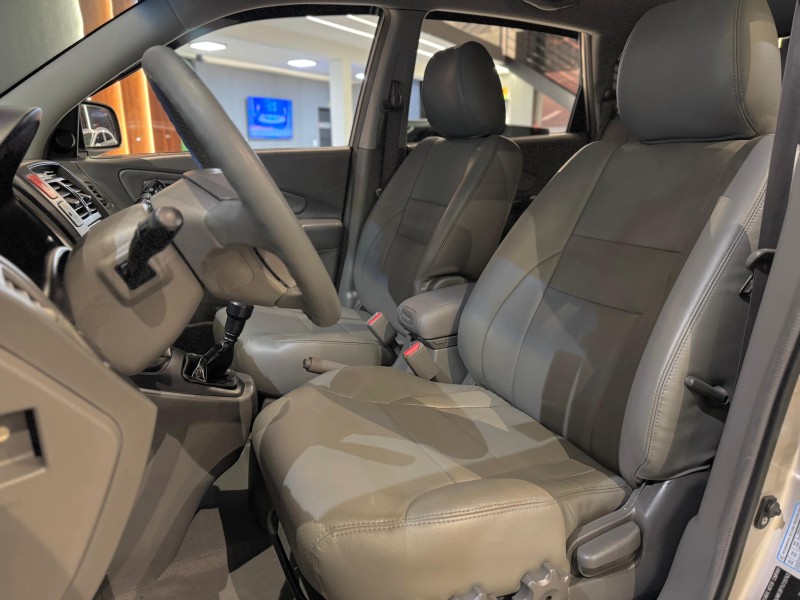 TUCSON 2.0 MPFI GL 16V 142CV 2WD GASOLINA 4P MANUAL - 2007 - NOVO HAMBURGO