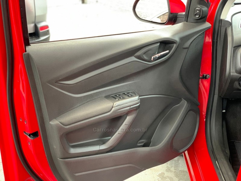 ONIX 1.4 MPFI LTZ 8V FLEX 4P MANUAL - 2015 - CAXIAS DO SUL