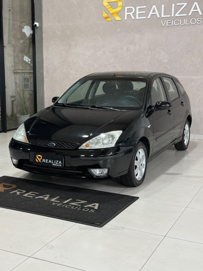 FOCUS 2.0 GLX 16V GASOLINA 4P AUTOMÁTICO - 2005 - SANTA CRUZ DO SUL