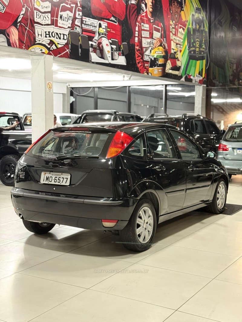 FOCUS 2.0 GLX 16V GASOLINA 4P AUTOMÁTICO - 2005 - SANTA CRUZ DO SUL