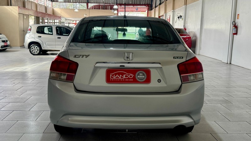 CITY 1.5 LX 16V FLEX 4P MANUAL - 2010 - ESTâNCIA VELHA