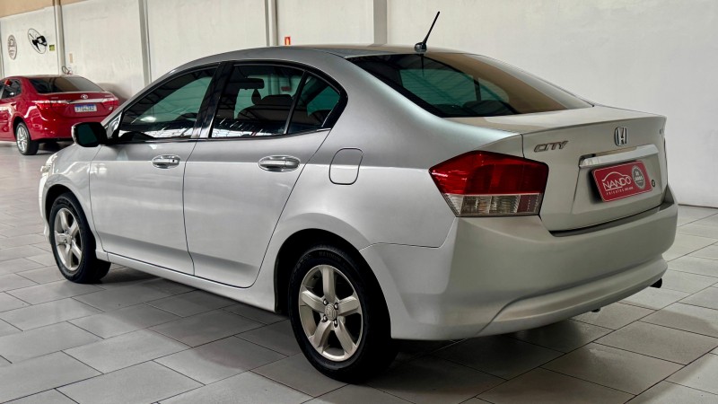 CITY 1.5 LX 16V FLEX 4P MANUAL - 2010 - ESTâNCIA VELHA