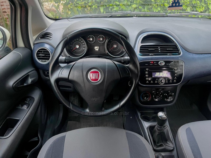PUNTO 1.4 ATTRACTIVE 8V FLEX 4P MANUAL - 2014 - ROLANTE