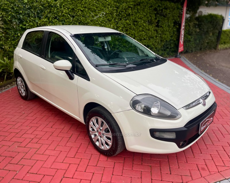 PUNTO 1.4 ATTRACTIVE 8V FLEX 4P MANUAL - 2014 - ROLANTE
