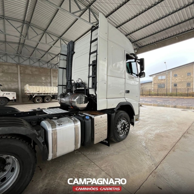 FH 460 GLOBETROTTER 6X2 - 2014 - VACARIA